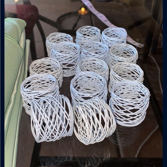 Table Linen Set - Picture 4 of 4